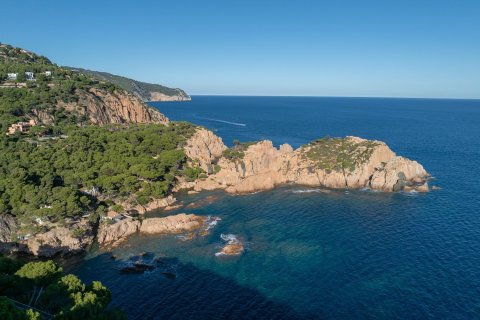 Сasa de 4 dormitorios en venta en Tamariu, Gerona, Cataluña, Spain № 5242 - foto 3