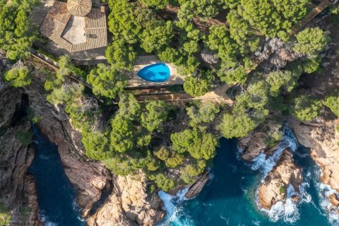 Сasa de 4 dormitorios en venta en Tamariu, Gerona, Cataluña, Spain № 5242 - foto 15