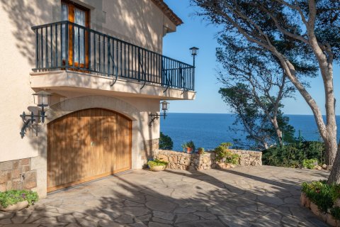 Сasa de 4 dormitorios en venta en Tamariu, Gerona, Cataluña, Spain № 5242 - foto 20