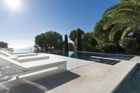 Сasa de 5 dormitorios en venta en Platja D'aro, Gerona, Cataluña, Spain № 5241 - foto 5