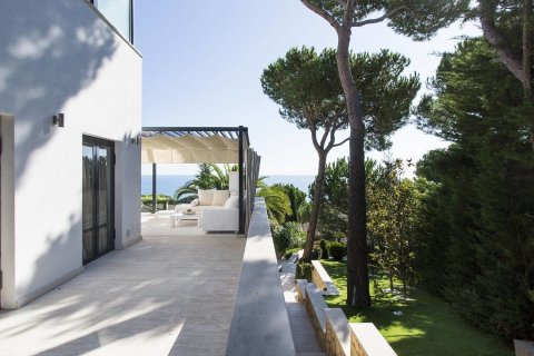Сasa de 5 dormitorios en venta en Platja D'aro, Gerona, Cataluña, Spain № 5241 - foto 18