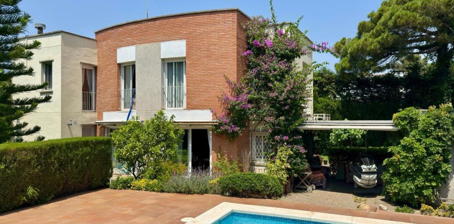 Сasa de 4 dormitorios en venta en Gavà, Barcelona, Cataluña, Spain № 5243