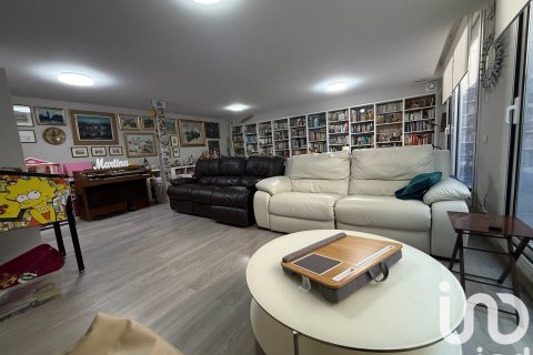Apartamento de 4 dormitorios en venta en Sant Vicenc De Montalt, Barcelona, Cataluña, Spain № 4812 - foto 29