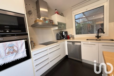 Apartamento de 4 dormitorios en venta en Sant Vicenc De Montalt, Barcelona, Cataluña, Spain № 4812 - foto 17