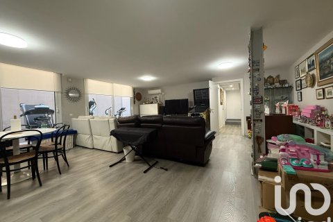 Apartamento de 4 dormitorios en venta en Sant Vicenc De Montalt, Barcelona, Cataluña, Spain № 4812 - foto 28