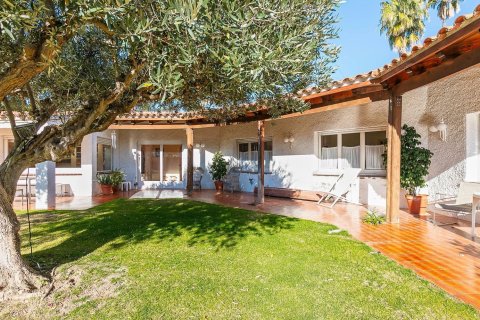 Сasa de 6 dormitorios en venta en Sitges, Barcelona, Cataluña, Spain № 6476 - foto 8