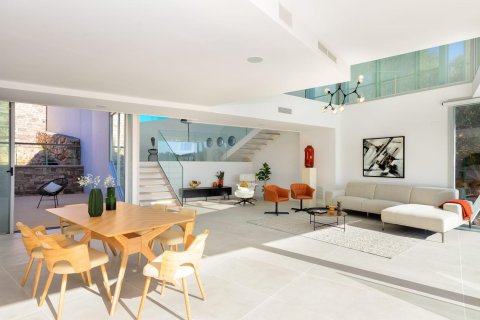 Сasa de 4 dormitorios en venta en Sitges, Barcelona, Cataluña, Spain № 6473 - foto 23