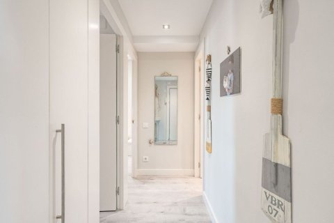 Apartamento de 2 dormitorios en venta en Sitges, Barcelona, Cataluña, Spain № 6482 - foto 19