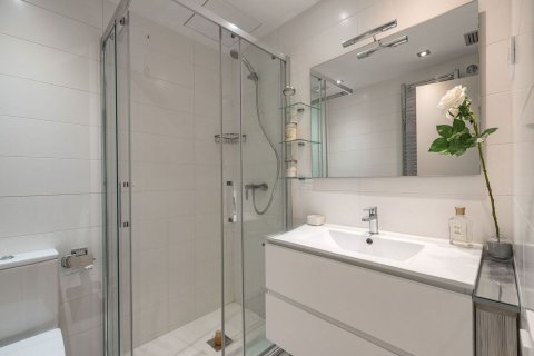 Apartamento de 2 dormitorios en venta en Sitges, Barcelona, Cataluña, Spain № 6482 - foto 23