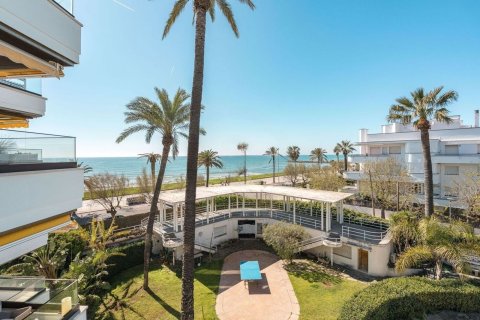 Apartamento de 2 dormitorios en venta en Sitges, Barcelona, Cataluña, Spain № 6482