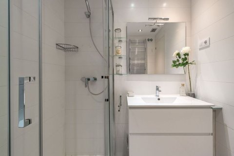 Apartamento de 2 dormitorios en venta en Sitges, Barcelona, Cataluña, Spain № 6482 - foto 24