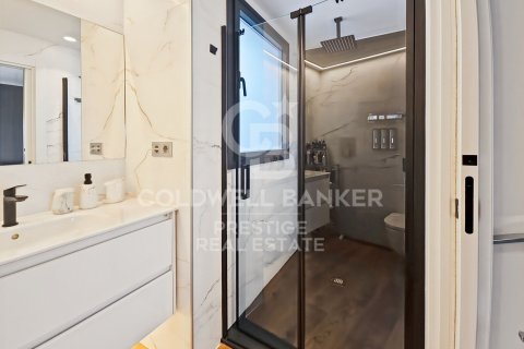 Сasa de 4 dormitorios en venta en Esplugues de Llobregat, Barcelona, Cataluña, Spain № 5555 - foto 7
