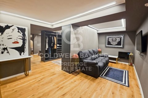 Сasa de 4 dormitorios en venta en Esplugues de Llobregat, Barcelona, Cataluña, Spain № 5555 - foto 12