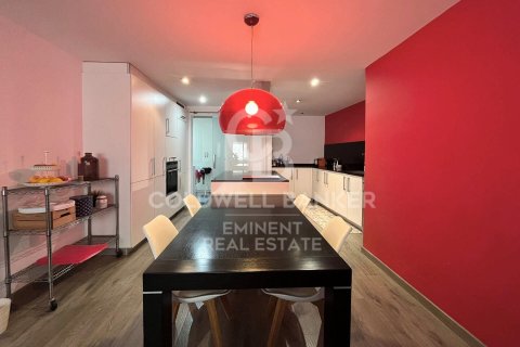 Купить квартиру в Барселона, Испания с 3 спальни, 119м², № 5557 - фото 3
