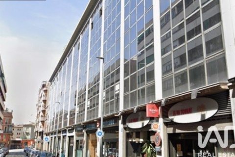 Propiedad comercial de 101 m² en alquiler en Manresa, Barcelona, Cataluña, Spain № 7320 - foto 3