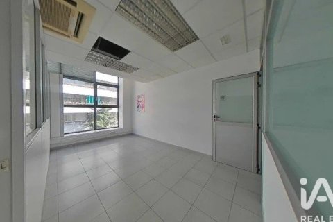 Propiedad comercial de 101 m² en alquiler en Manresa, Barcelona, Cataluña, Spain № 7320