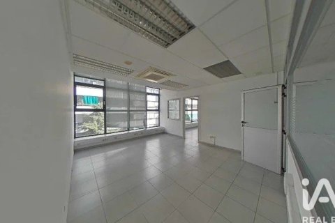 Propiedad comercial de 101 m² en alquiler en Manresa, Barcelona, Cataluña, Spain № 7320 - foto 5