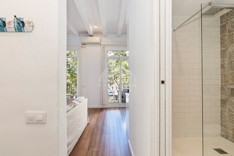 Apartamento de 2 dormitorios en venta en Ciudad Vieja, Barcelona, Cataluña, Spain № 2779 - foto 14