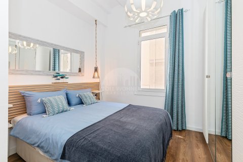 Apartamento de 2 dormitorios en venta en Ciudad Vieja, Barcelona, Cataluña, Spain № 2779 - foto 23