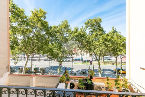 Apartamento de 2 dormitorios en venta en Ciudad Vieja, Barcelona, Cataluña, Spain № 2779 - foto 30