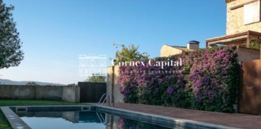 Сasa de 3 dormitorios en venta en Begur, Gerona, Cataluña, Spain № 2776