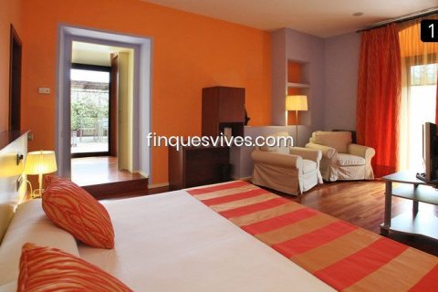 Сasa de 11 dormitorios en venta en Sant Vicenc De Montalt, Barcelona, Cataluña, Spain № 2774 - foto 9