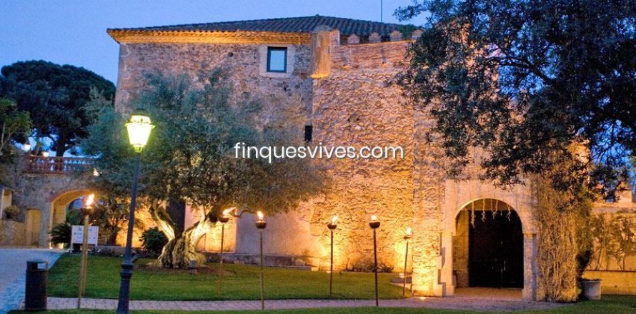 Сasa de 11 dormitorios en venta en Sant Vicenc De Montalt, Barcelona, Cataluña, Spain № 2774