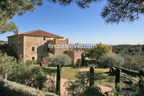 Сasa de 11 dormitorios en venta en Sant Vicenc De Montalt, Barcelona, Cataluña, Spain № 2774 - foto 2
