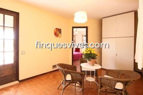 Сasa de 8 dormitorios en venta en Sant Pol de Mar, Barcelona, Cataluña, Spain № 2773 - foto 22