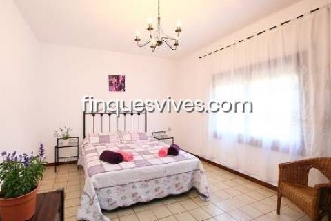 Сasa de 8 dormitorios en venta en Sant Pol de Mar, Barcelona, Cataluña, Spain № 2773 - foto 24