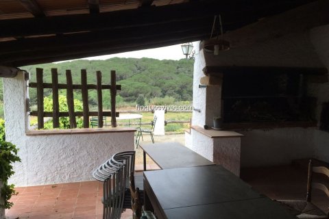 Сasa de 8 dormitorios en venta en Sant Pol de Mar, Barcelona, Cataluña, Spain № 2773 - foto 27