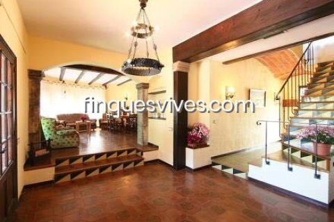 Сasa de 8 dormitorios en venta en Sant Pol de Mar, Barcelona, Cataluña, Spain № 2773 - foto 16