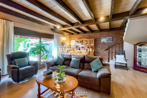 Casa adosada de 3 dormitorios en venta en Palafolls, Barcelona, Cataluña, Spain № 3094 - foto 16