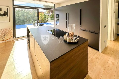 Сasa de 5 dormitorios en venta en Sant Feliu de Guíxols, Gerona, Cataluña, Spain № 6763 - foto 14
