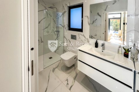 Сasa de 5 dormitorios en venta en Sant Feliu de Guíxols, Gerona, Cataluña, Spain № 6763 - foto 9