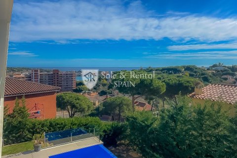 Сasa de 5 dormitorios en venta en Sant Feliu de Guíxols, Gerona, Cataluña, Spain № 6763 - foto 2