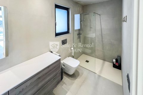 Сasa de 5 dormitorios en venta en Sant Feliu de Guíxols, Gerona, Cataluña, Spain № 6763 - foto 15