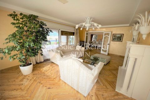 Сasa de 10 dormitorios en venta en Sant Feliu de Guíxols, Gerona, Cataluña, Spain № 6767 - foto 30