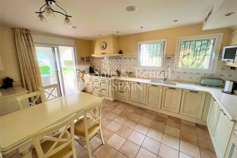 Сasa de 10 dormitorios en venta en Sant Feliu de Guíxols, Gerona, Cataluña, Spain № 6767 - foto 27