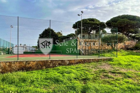 Сasa de 10 dormitorios en venta en Sant Feliu de Guíxols, Gerona, Cataluña, Spain № 6767 - foto 4