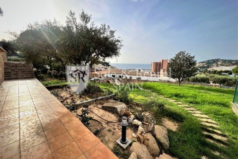 Сasa de 10 dormitorios en venta en Sant Feliu de Guíxols, Gerona, Cataluña, Spain № 6767 - foto 2