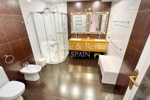 Сasa de 10 dormitorios en venta en Sant Feliu de Guíxols, Gerona, Cataluña, Spain № 6767 - foto 6