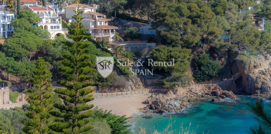 Сasa de 4 dormitorios en venta en Blanes, Gerona, Cataluña, Spain № 6762