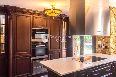 Сasa de 4 dormitorios en venta en Blanes, Gerona, Cataluña, Spain № 6762 - foto 23
