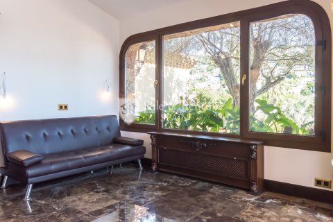 Сasa de 4 dormitorios en venta en Blanes, Gerona, Cataluña, Spain № 6762 - foto 11