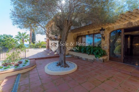 Сasa de 4 dormitorios en venta en Blanes, Gerona, Cataluña, Spain № 6762 - foto 8
