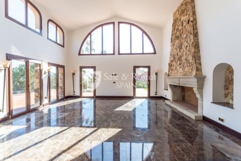 Сasa de 4 dormitorios en venta en Blanes, Gerona, Cataluña, Spain № 6762 - foto 15