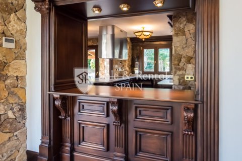 Сasa de 4 dormitorios en venta en Blanes, Gerona, Cataluña, Spain № 6762 - foto 21
