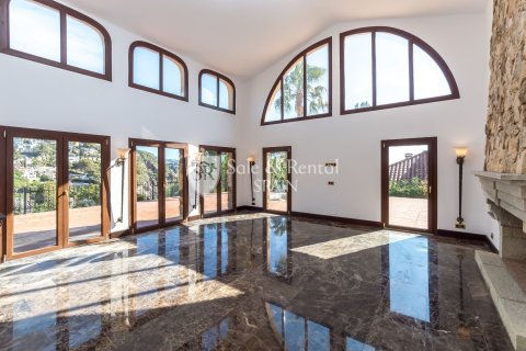 Сasa de 4 dormitorios en venta en Blanes, Gerona, Cataluña, Spain № 6762 - foto 14
