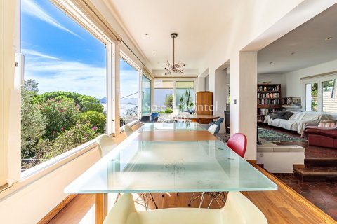 Сasa de 5 dormitorios en venta en Llanca, Gerona, Cataluña, Spain № 6766 - foto 6